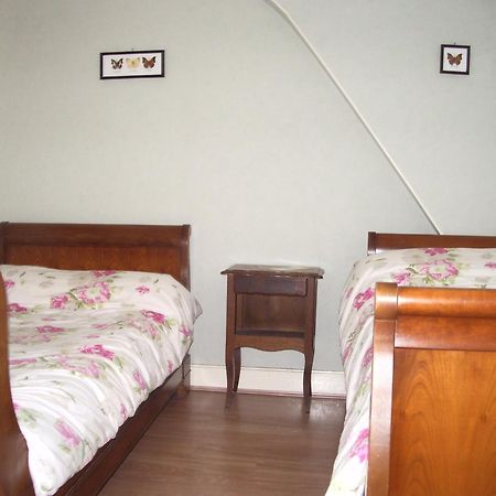 Les Glycines Bed & Breakfast Plaimpied-Givaudins Luaran gambar